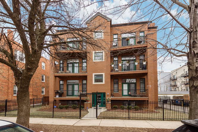 Bucktown 3 Bedroom, 2.5 Bathroom Extra Wide Duplex With 2 Outdoor Spaces- $685,000 (SOLD) 1 1615 N Claremont Ave Unit 1S, Chicago, IL 60647 exterior