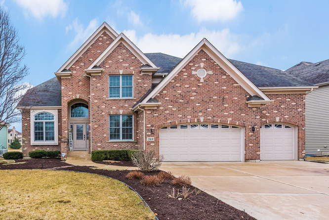Spectacular 4 Bedroom, 5 Bathroom 4,000 Sq. Ft. Sugar Grove Home - $377,500 (SOLD) 1 769 Brighton Drive, Sugar Grove, IL 60554 exterior