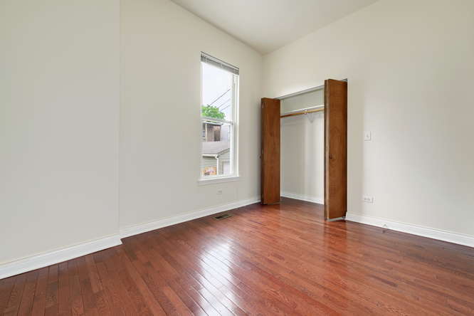 264 N Sacramento Blvd Chicago bedroom unit 1 264 N Sacramento Blvd Chicago bedroom 2 unit 1