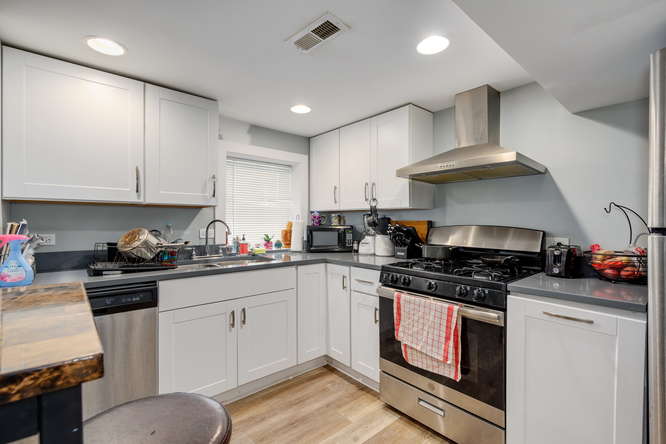 3806 S Wolcott Ave Chicago IL kitchen 1 3806 S Wolcott Ave Chicago IL kitchen 1