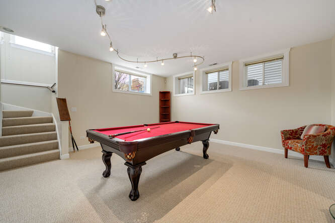 2435 W Grace game room