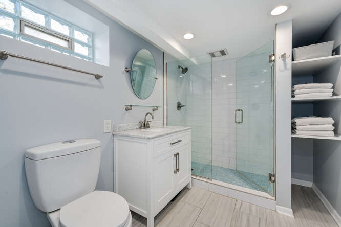 All Brick Architectural Gem With 3 Bedrooms In Western Springs - Sold: $691,828 16 3916 Howard Ave, Western Springs, IL 60558 bathroom