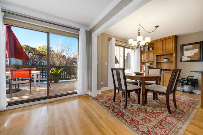 Impeccably Maintained, Rarely Available End Unit Townhome At Lake Hinsdale Village In Willowbrook - $480,000 (SOLD) 9 67 Portwine breakfast room