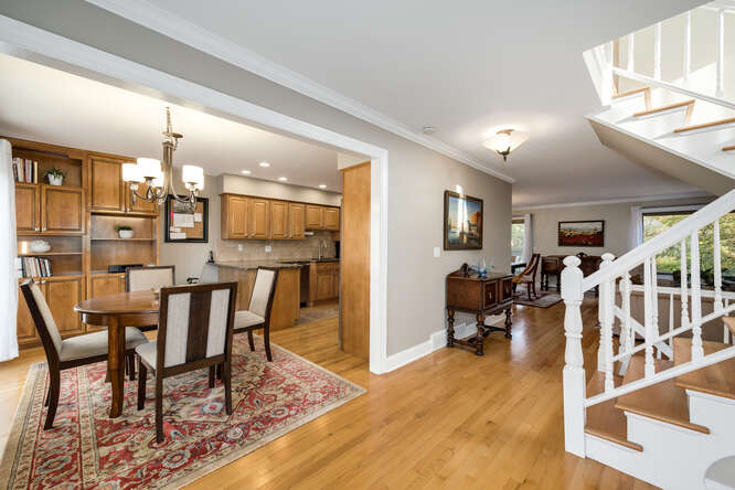 Impeccably Maintained, Rarely Available End Unit Townhome At Lake Hinsdale Village In Willowbrook - $480,000 (SOLD) 8 67 Portwine foyer