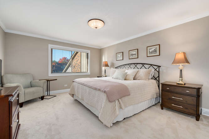 Impeccably Maintained, Rarely Available End Unit Townhome At Lake Hinsdale Village In Willowbrook - $480,000 (SOLD) 12 67 Portwine master bedroom