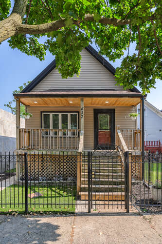 Current Homes For Sale 16 437 W 45th