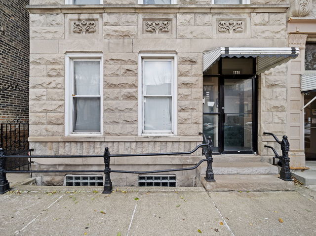 Current Homes For Sale 38 461 W 31st