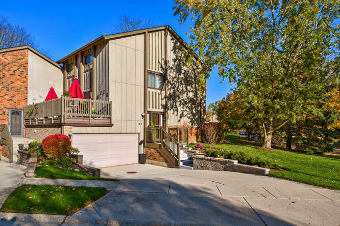 67 Portwine Rd Willowbrook IL front