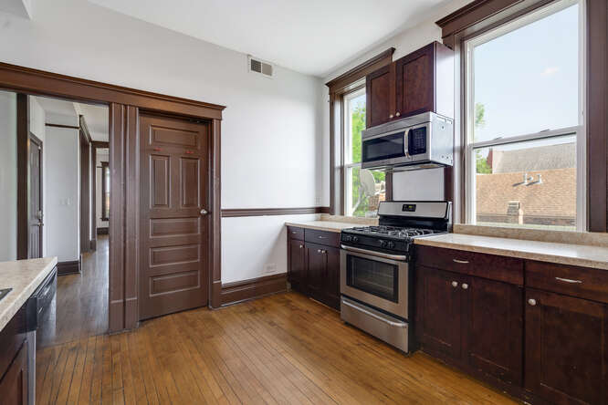Fully Renovated 7 Unit Investment Property In Pilsen - $1,125,000 20 2104 S Washtenaw Ave Unit 3f kitchen